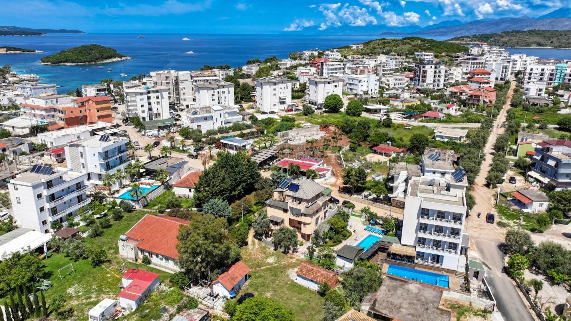 Hotel En Ad Ksamil Esterno foto