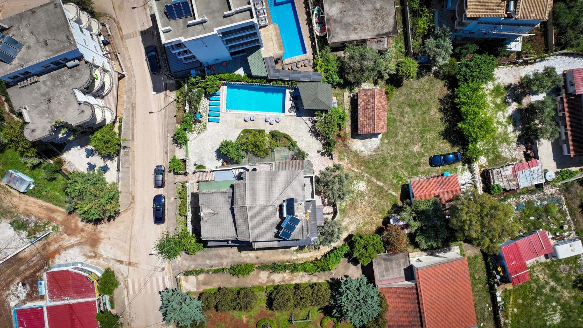 Hotel En Ad Ksamil Esterno foto
