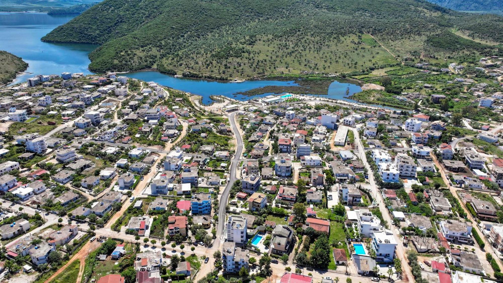 Hotel En Ad Ksamil Esterno foto